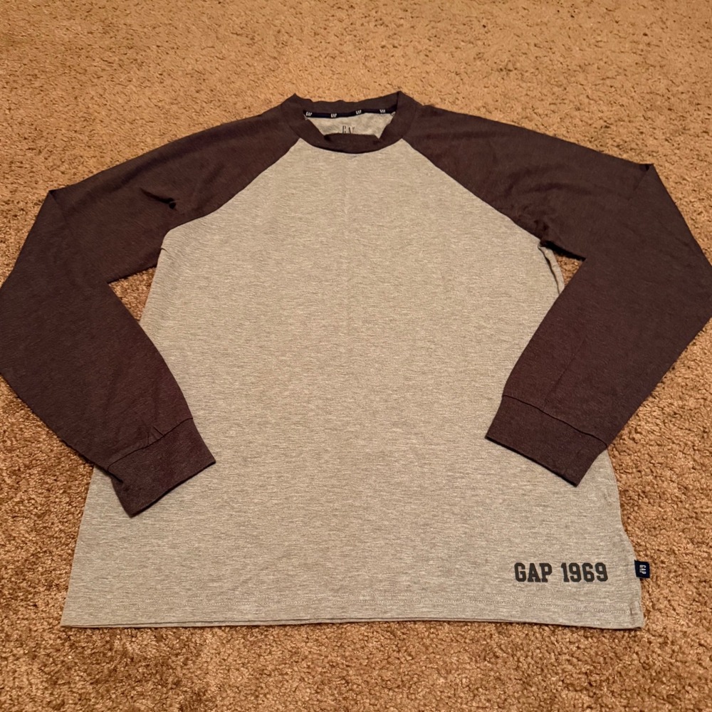 Gap 1969 Mens Raglan Baseball Tee Long Sleeve Heather Grey Charcoal Medium